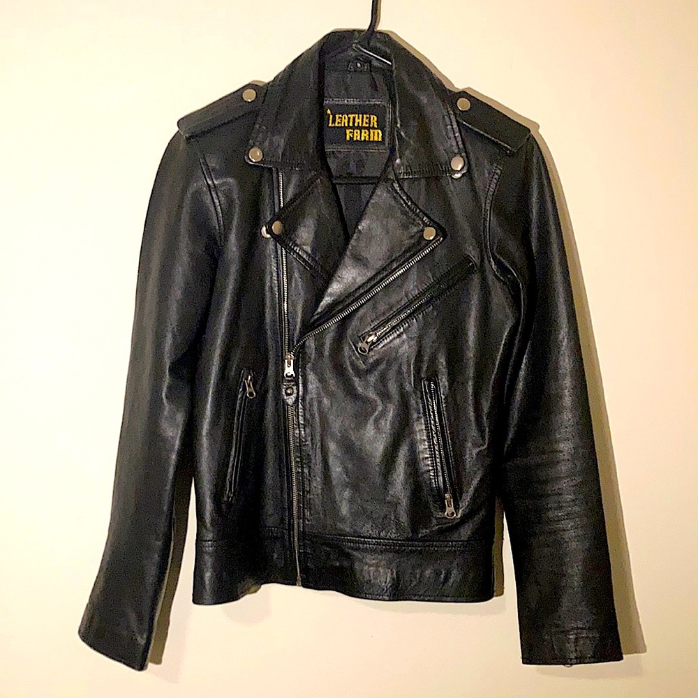 Leather Farm lamb skin jacket. Size Small. Mint condition.